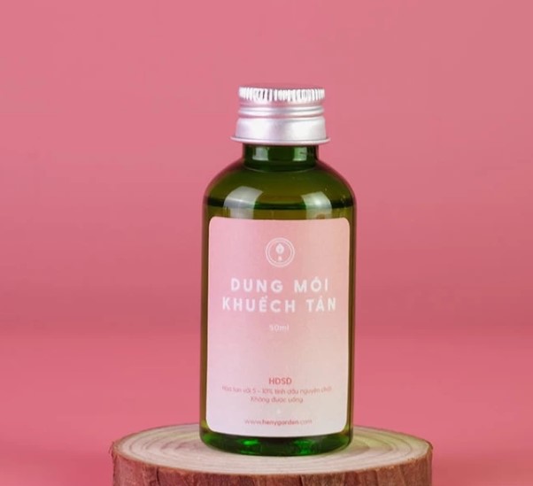 Dung Môi Pha Tinh Dầu Thơm Phòng Khuếch Tán HENY GARDEN 50ml, Tỏa Hương Thơm Tự Nhiên