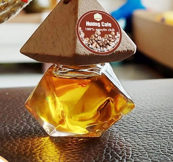 Lọ Tinh Dầu Nước Hoa Treo Xe Ô Tô, Làm Thơm Không Gian Xe Tự Nhiên, Lưu Hương Lâu