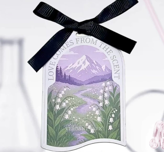 Miếng Lá Thơm Verdant Park Vetiver Lilies Treo Xe Ô Tô, Tủ Quần Áo, Phòng Ngủ