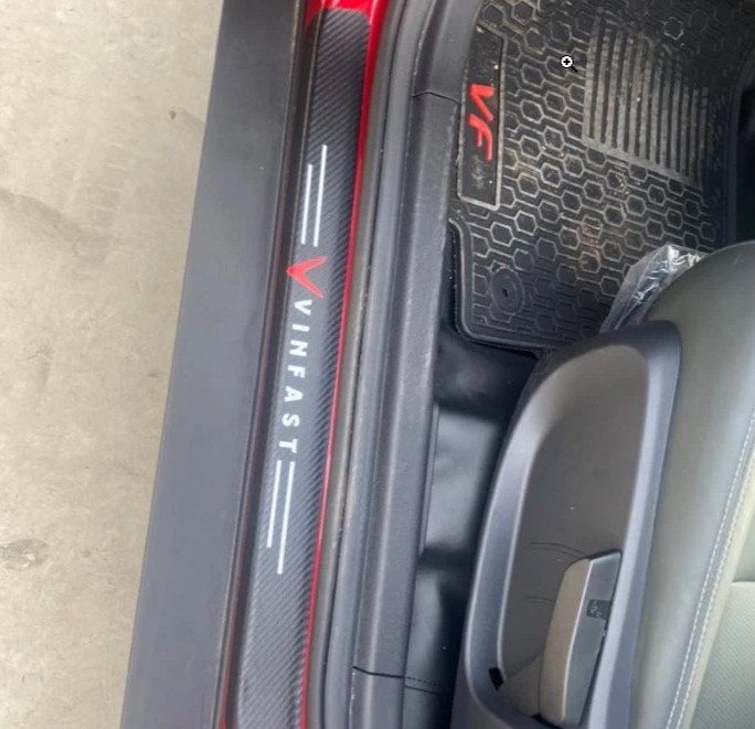 Nẹp Dán Chống Xước Bậc Cửa & Bậc Cốp VinFast VF5, VF3, VF5, VF9, VF8, VF6, VF7, Fadil, Herio, Nerio, Limo Green