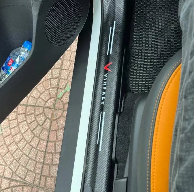 Nẹp Dán Chống Xước Bậc Cửa & Bậc Cốp VinFast VF5, VF3, VF5, VF9, VF8, VF6, VF7, Fadil, Herio, Nerio, Limo Green