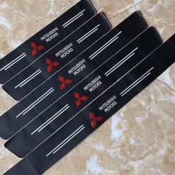 Nẹp Dán Vân Carbon Chống Trầy Xước, Bảo Vệ Bậc Cửa & Cốp Sau Xe Ô Tô