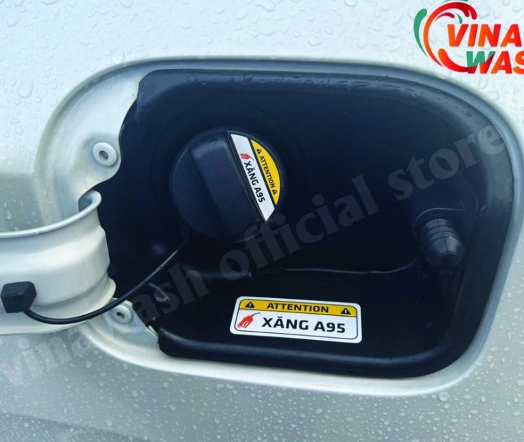 Tem Decal Sticker Dán Nắp Bình Xăng Ô Tô, Nhắc Nhở Đổ Xăng A95 Hoặc Dầu Diesel