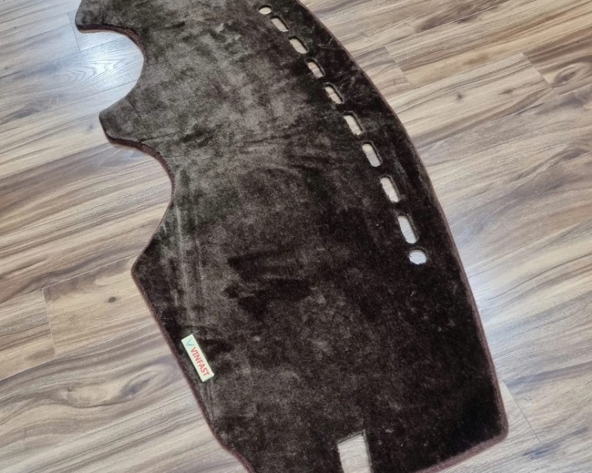 Thảm Taplo Tuyết Nhung Cho Xe Vinfast VF5 Mềm Mượt Sang Trọng, Chống Nắng Hiệu Quả