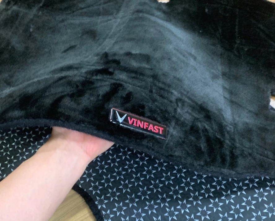 Thảm Taplo Tuyết Nhung Dành Cho Xe VinFast VF5 Chống Nắng Hiệu Quả Bảo Vệ Nội Thất