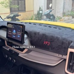 Thảm Taplo Xe VF3, VF5, VF6, VF8, VF E34, Fadil Limo Green Chất Liệu Nhung Và Da Vân Carbon Màu Đen Chống Nóng Taplo