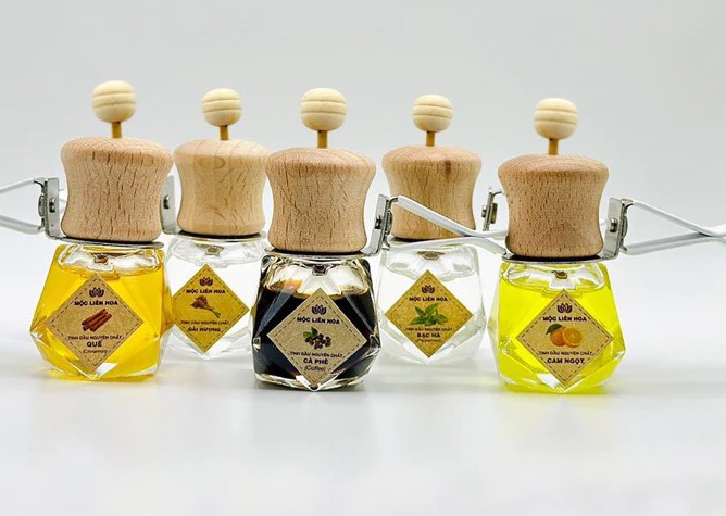 Tinh Dầu Khuếch Tán Ô Tô Mộc Liên Hoa 9ml, Khử Mùi Xe Hơi & Làm Thơm Không Gian