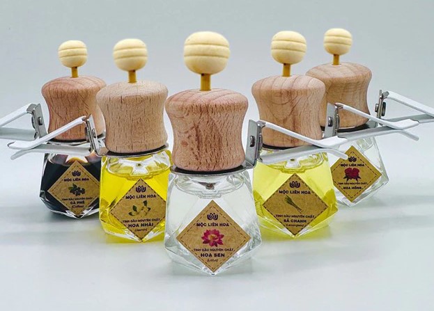Tinh Dầu Khuếch Tán Ô Tô Mộc Liên Hoa 9ml, Khử Mùi Xe Hơi & Làm Thơm Không Gian