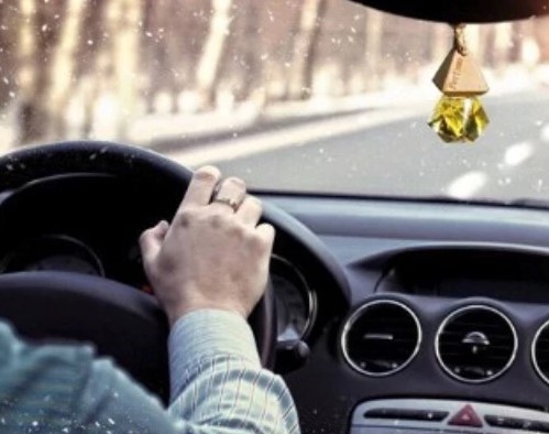 Tinh Dầu Thiên Nhiên Ling Treo Xe, Treo Phòng Nguyên Chất 100%