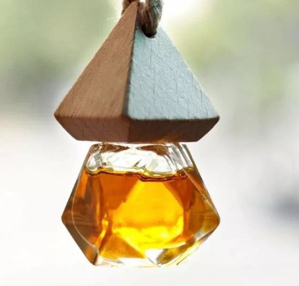 Tinh Dầu Thiên Nhiên Treo Xe Ô Tô, Treo Phòng Nguyên Chất Hương Nhập Khẩu LongVu Auto