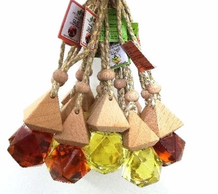 Tinh Dầu Treo Xe Ô Tô, Hương Dâu Tây, Dứa Thơm, Hoa Bưởi Khử Mùi Xe