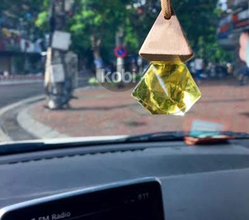 Tinh Dầu Treo Xe Ô Tô Kobi 8ml, Khử Mùi Xe Mới, Giảm Cảm Giác Say Xe & Thay Thế Nước Hoa Ô Tô