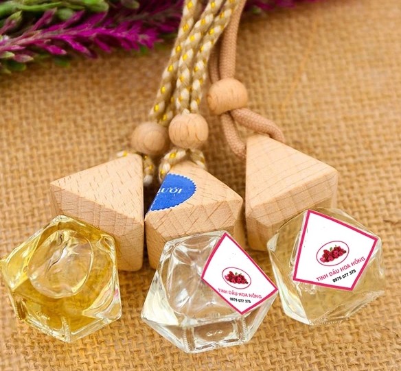 Tinh Dầu Treo Xe Ô Tô, Treo Tủ Quần Áo, Khử Mùi, Diệt Khuẩn, Tỏa Hương Tự Nhiên
