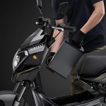 1 lần sạc xe máy điện VinFast hết bao lâu? Thời gian sạc pin thực tế