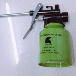 Bình Nhớt Xịt Dầu Sắt 250g Hark Caput