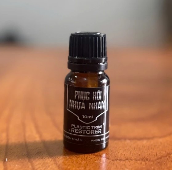 Dung Dịch Phục Hồi Nhựa Nhám Ô Tô Xe Máy An Toàn Tặng Kèm Mút Lau Tiện Dụng