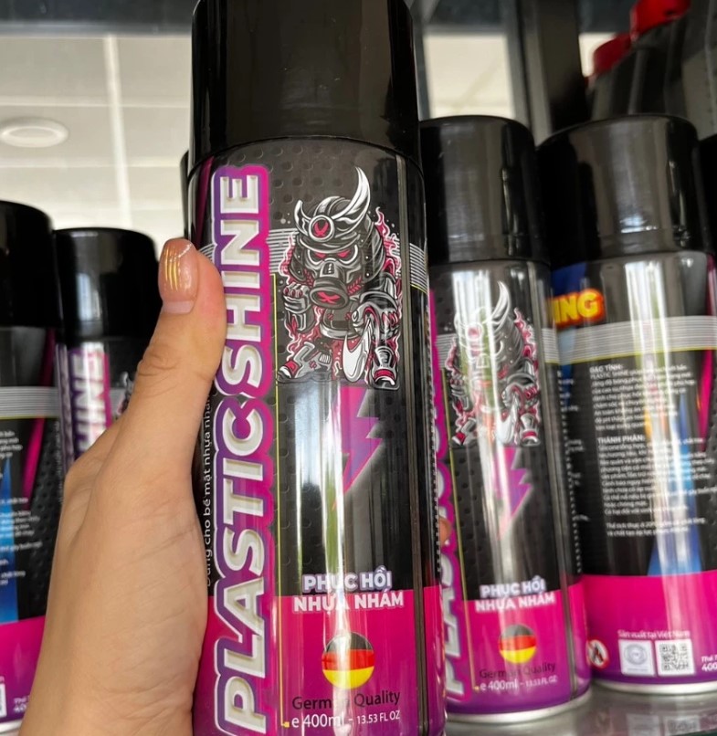 Dưỡng Nhám Sprayking Plastic Shine Mẫu Mới 400ml Kèm Khăn 3M