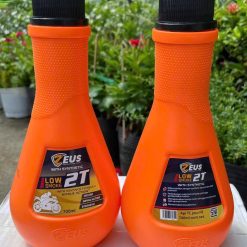 Nhớt 2 Thì Zeus 2T Racing 700ml Màu Đen Nhập Khẩu Indonesia