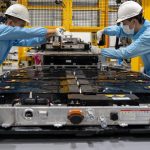 Pin xe ô tô điện VinFast dùng được bao lâu? Tuổi thọ thực tế và cách kéo dài pin