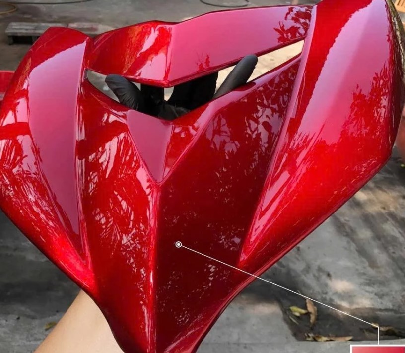 Sơn Xịt Màu Đỏ Candy Y138 Samurai 400ml Chính Hãng (Bắt Buộc Nền Bạc)