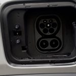 Cổng sạc xe VinFast VF3 bao nhiêu W