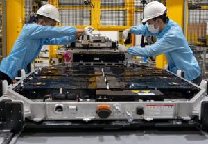 Kiểm tra độ chai pin VinFast VF5 để biết pin xe còn tốt hay không